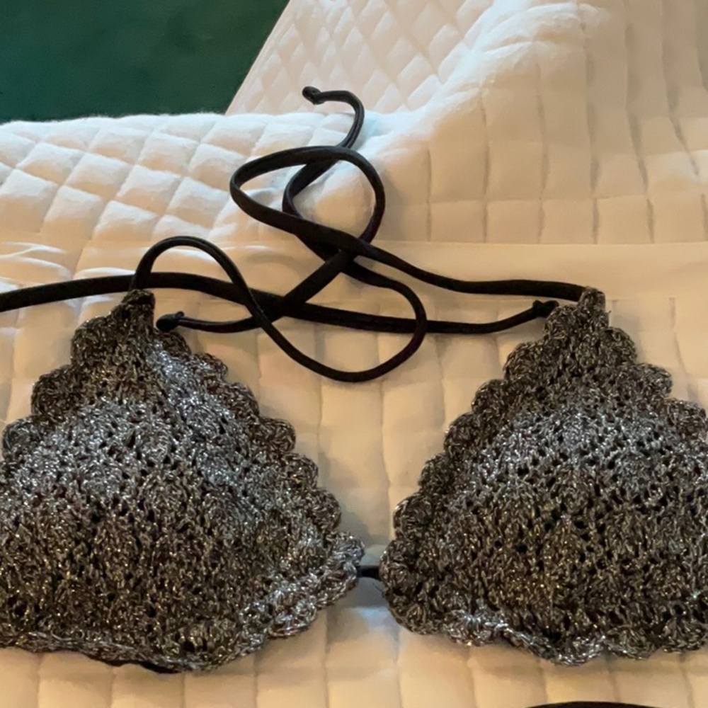 NWOT Becca metallic knit bikini